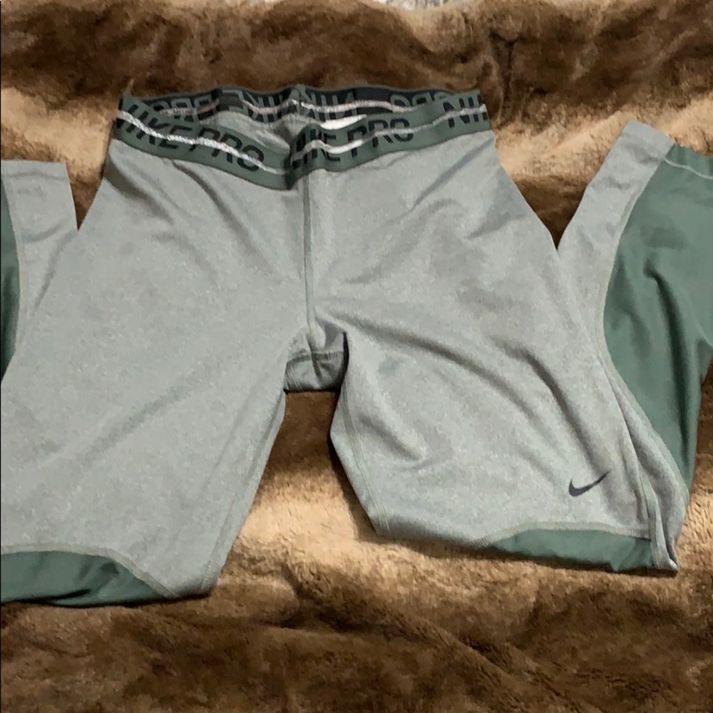 Nike Dri-fit Medium leggings